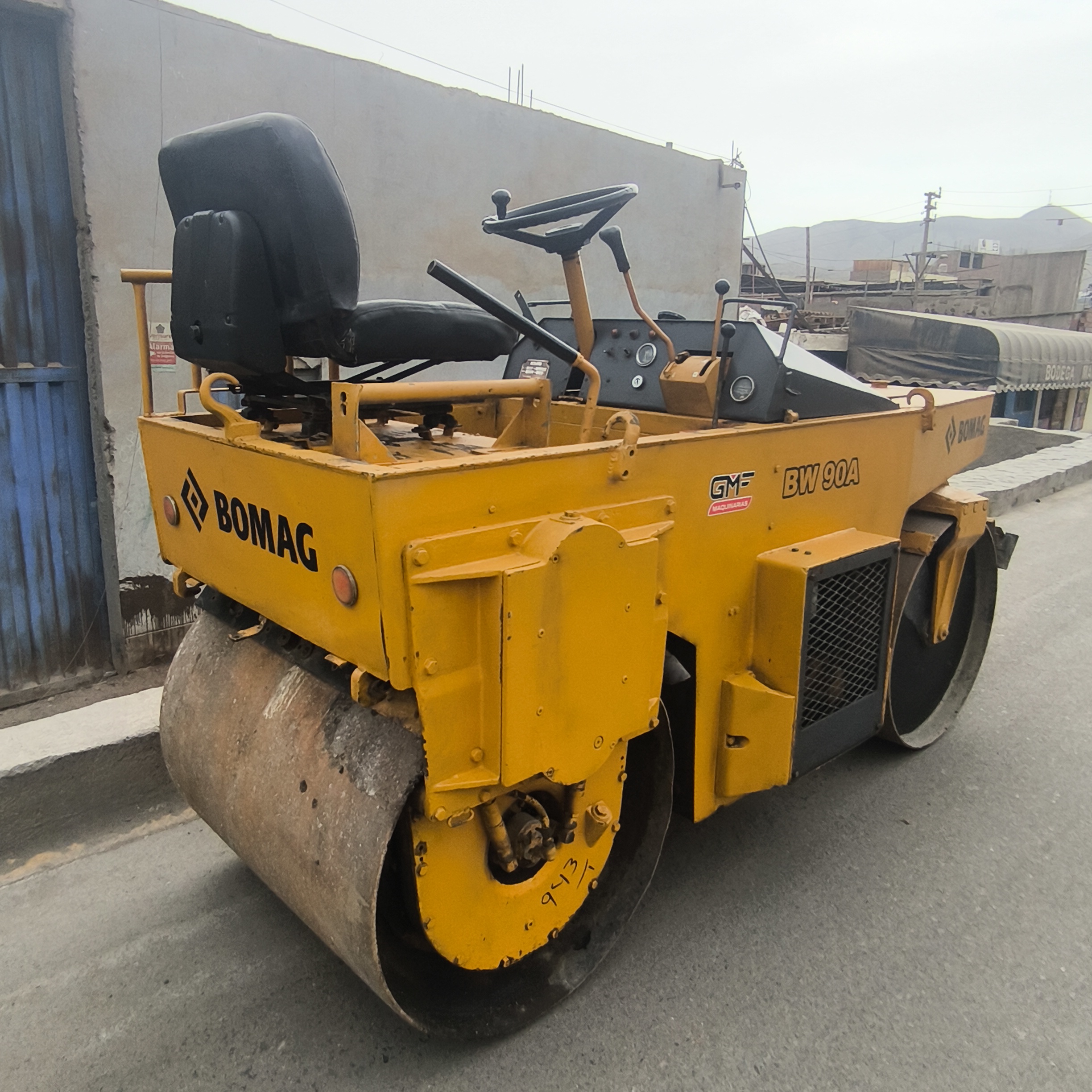 Roladora Tándem BOMAG BW 90A - Miniatura 2