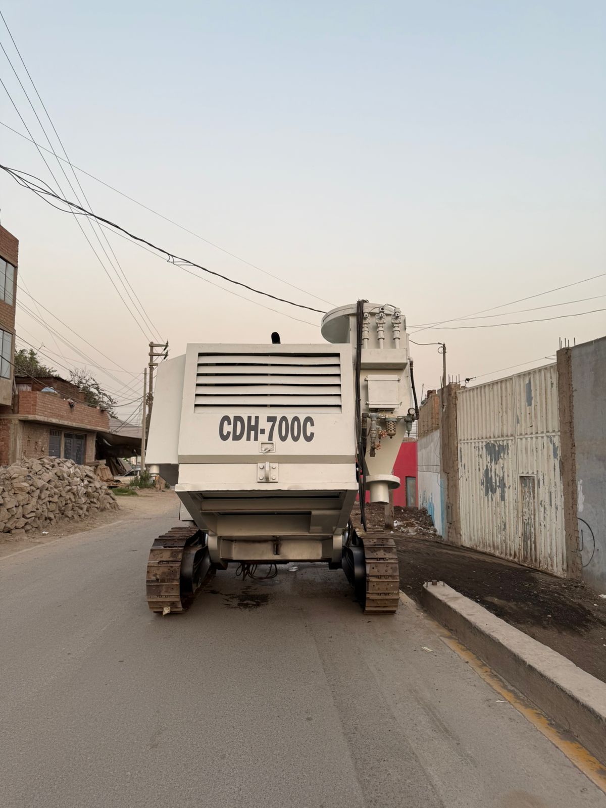 Perforadora Hidráulica para Testigo CDH-700 sobre Orugas - Miniatura 2